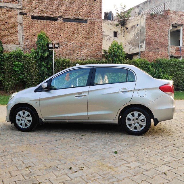 Second-hand 2014 Honda Amaze S i-Vtech for sale in Gurgaon-4