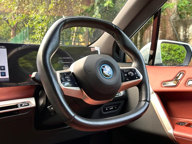 Second-hand 2024 BMW iX xDrive40 for sale in New Delhi-10