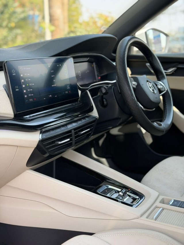 Second-hand 2022 Skoda Octavia Style for sale in New Delhi-11