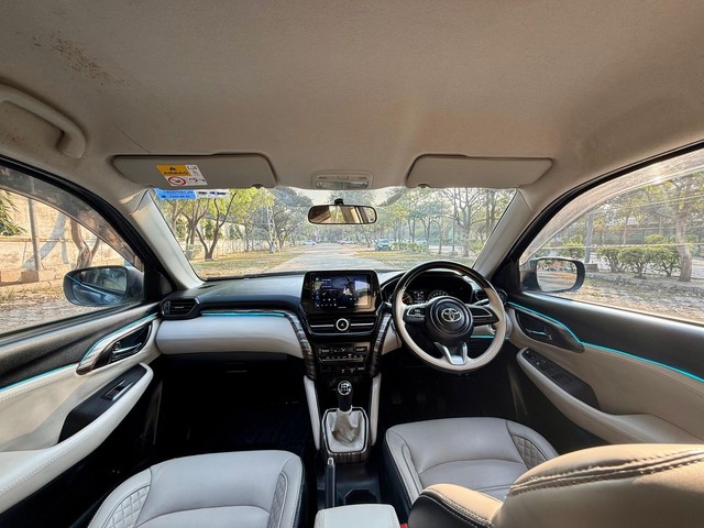 Second-hand 2023 Toyota Hyryder E for sale in New Delhi-12