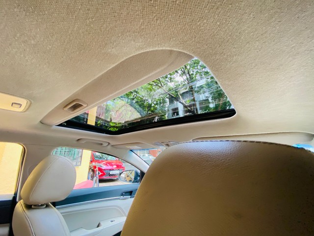 Second-hand 2019 Hyundai Elantra 1.6 SX Option AT for sale in Kolkata-7