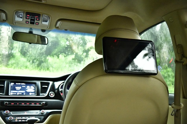 Kia Carnival Prestige 6 STR Second-hand 2020 Kia Carnival Prestige 6 STR for sale in Kolkata-12