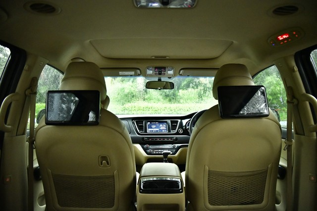 Kia Carnival Prestige 6 STR Second-hand 2020 Kia Carnival Prestige 6 STR for sale in Kolkata-9