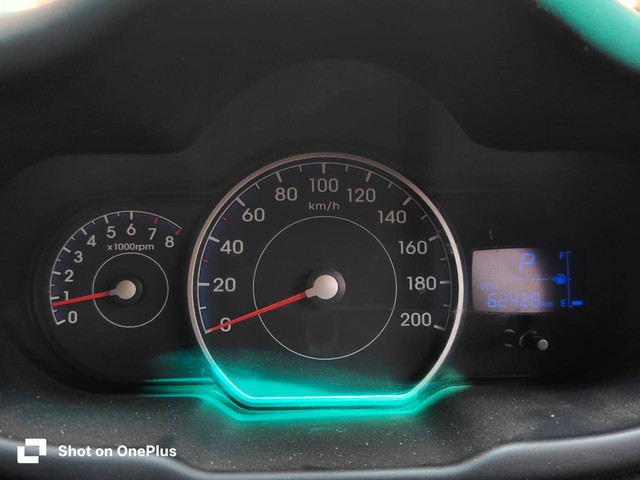 Second-hand 2013 Hyundai i10 Sportz AT for sale in Mumbai-9