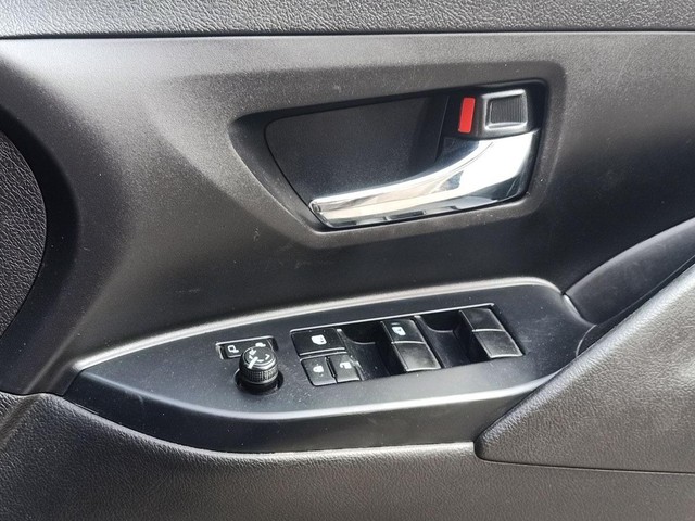 Second-hand 2022 Toyota Innova Crysta 2.7 GX 7 STR for sale in New Delhi-4