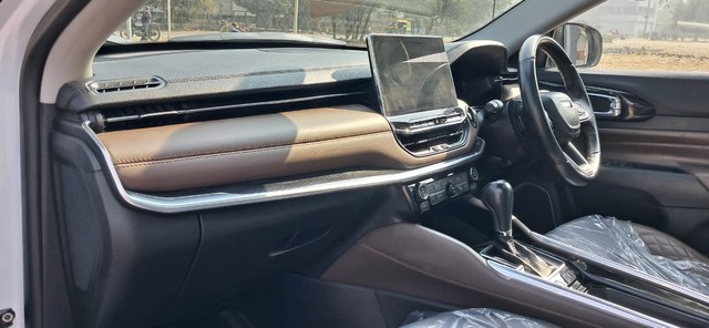 Second-hand 2022 Jeep Meridian Limited Opt AT 4x4 BSVI for sale in New Delhi-16