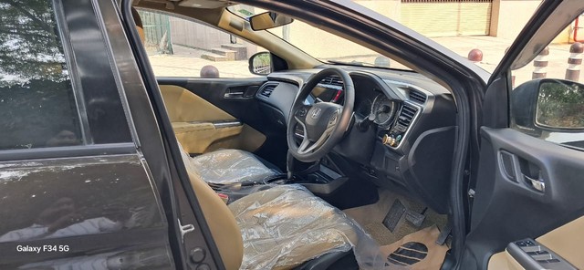 Second-hand 2014 Honda City i VTEC CVT VX for sale in New Delhi-6