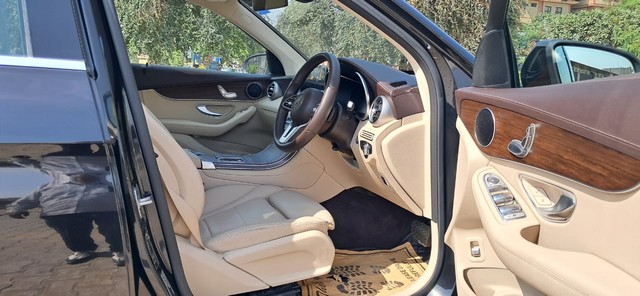 Second-hand 2021 Mercedes-Benz GLC 200 for sale in New Delhi-15