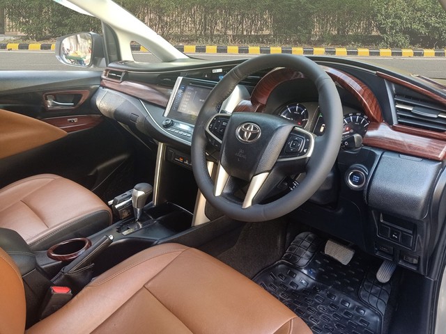 Second-hand 2018 Toyota Innova Crysta 2.8 ZX AT BSIV for sale in New Delhi-11