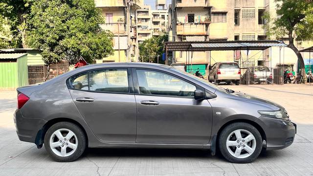 https://images10.gaadi.com/usedcar_image/UKQ1.230924.001/original/1bea380d-17d7-4f19-abe3-ccaf9683c731.jpg?imwidth=6401