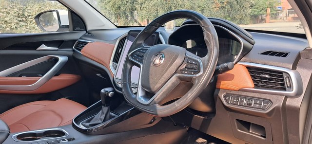 Second-hand 2022 MG Hector Sharp CVT for sale in New Delhi-10