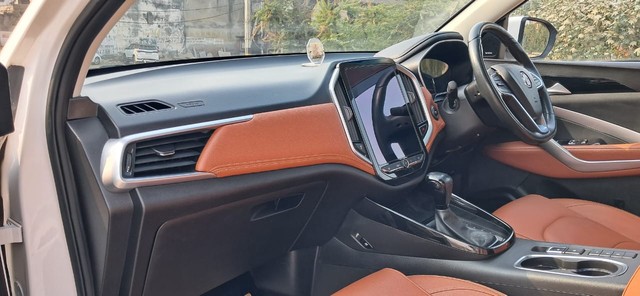 Second-hand 2022 MG Hector Sharp CVT for sale in New Delhi-14