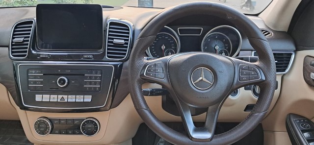 Second-hand 2017 Mercedes-Benz GLE 350d for sale in New Delhi-3