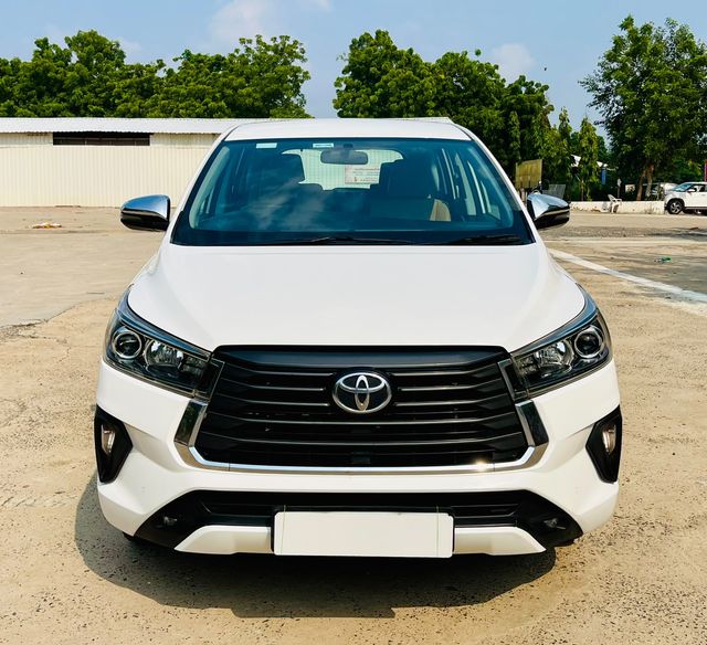 Toyota Innova Crysta 2.4 जेडएक्स 7 STR Second-hand 2021 Toyota Innova Crysta 2.4 जेडएक्स 7 STR for sale in Ahmedabad