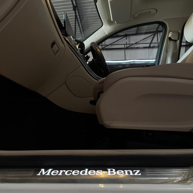 Second-hand 2022 Mercedes-Benz GLC 200 for sale in Jaipur-18
