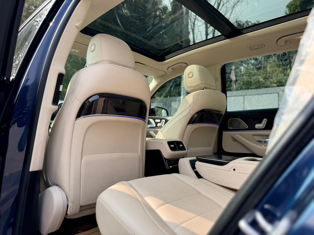 Second-hand 2022 Mercedes-Benz GLS 400d 4MATIC BSVI for sale in New Delhi-17