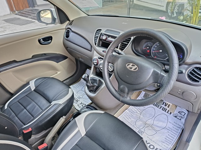 Second-hand 2013 Hyundai i10 Magna for sale in Ludhiana-9