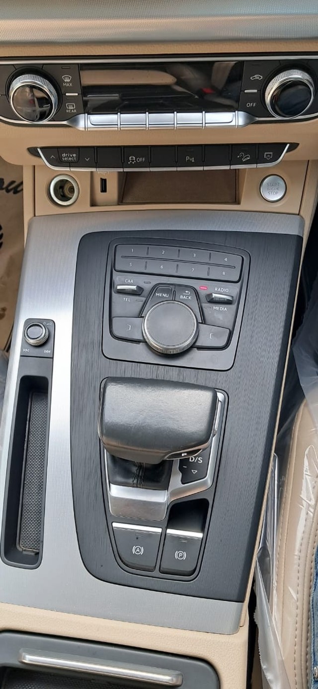 Second-hand 2019 Audi Q5 40 TDI Technology for sale in New Delhi-8