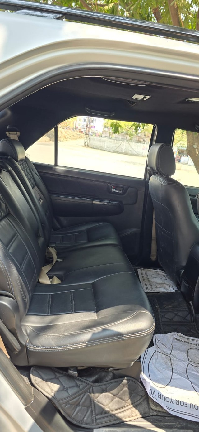 Second-hand 2012 Toyota Fortuner 4x4 AT for sale in Pune-7