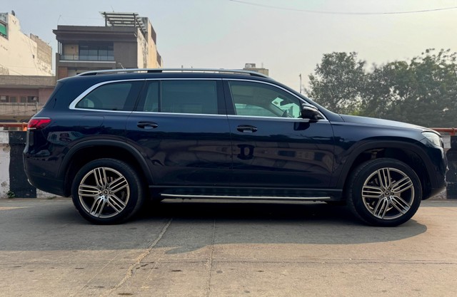 Second-hand 2022 Mercedes-Benz GLS 400d 4MATIC BSVI for sale in New Delhi-1