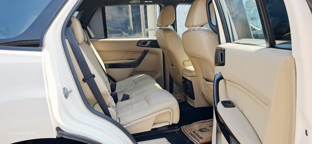 Second-hand 2020 Ford Endeavour Titanium Plus 4X2 for sale in New Delhi-18