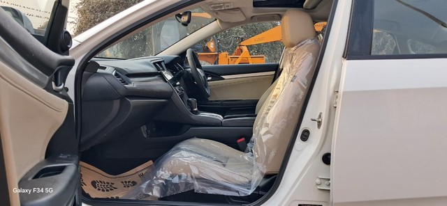 Second-hand 2019 Honda Civic ZX BSIV for sale in New Delhi-21