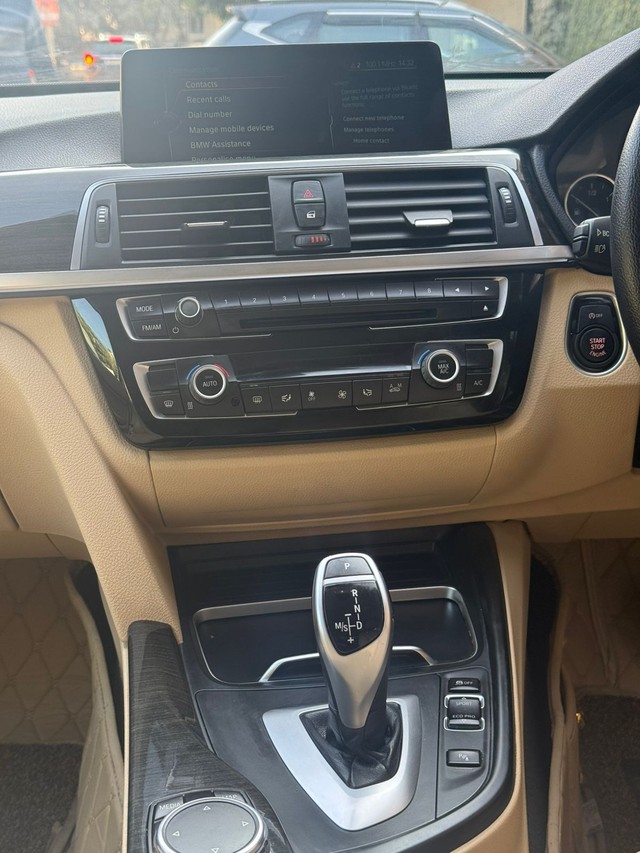 Second-hand 2017 BMW 3 Series 330i GT Luxury Line for sale in New Delhi-17
