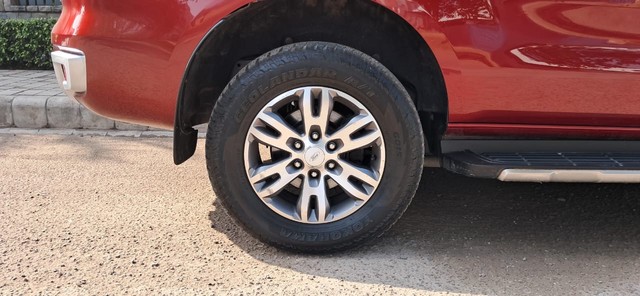 Second-hand 2018 Ford Endeavour 3.2 Titanium AT 4X4 for sale in New Delhi-14