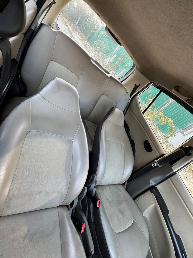 Second-hand 2014 Hyundai i10 Magna for sale in New Delhi-5