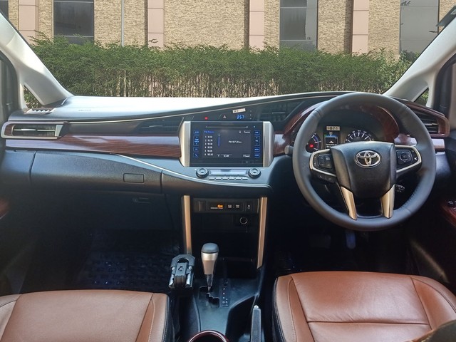 Second-hand 2018 Toyota Innova Crysta 2.8 ZX AT BSIV for sale in New Delhi-10