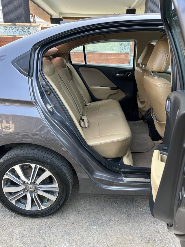 Second-hand 2017 Honda City i DTec V for sale in Nagpur-6