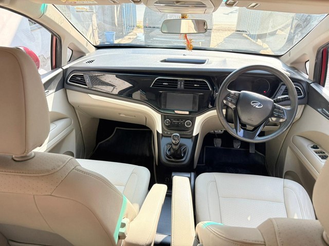 Second-hand 2019 Mahindra Marazzo M8 for sale in Agra-8