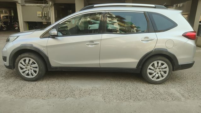 Honda BR-V i-VTEC S MT Second-hand 2017 Honda BR-V i-VTEC S MT for sale in Ahmedabad
