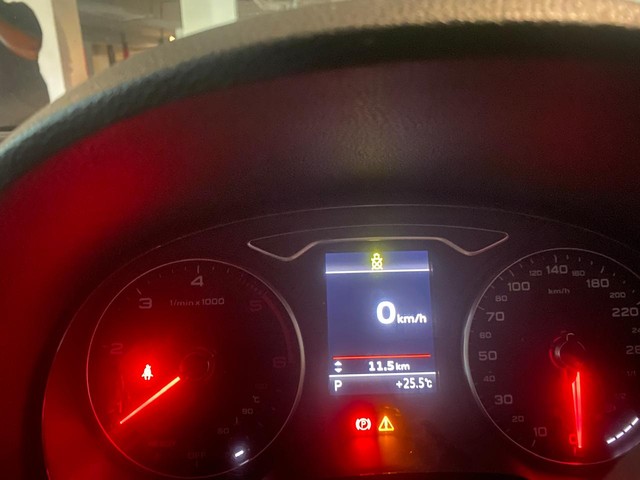 Second-hand 2015 Audi A3 35 TDI Attraction for sale in Chennai-11