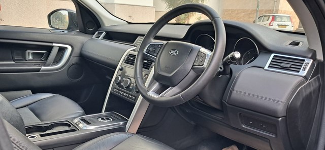 Second-hand 2018 Land Rover Discovery HSE 3.0 TD6 for sale in New Delhi-6