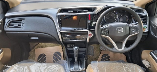 Second-hand 2014 Honda City i VTEC CVT VX for sale in New Delhi-5