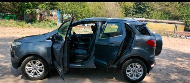 Second-hand 2017 Ford Ecosport 1.5 Ti VCT AT Titanium BSIV for sale in New Delhi-7