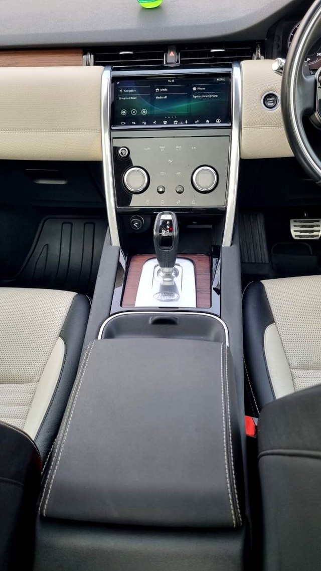 Second-hand 2021 Land Rover Discovery Sport Dynamic SE Diesel for sale in New Delhi-8