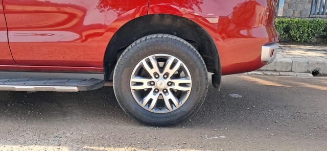 Second-hand 2018 Ford Endeavour 3.2 Titanium AT 4X4 for sale in New Delhi-5