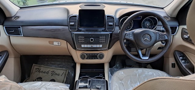 Second-hand 2017 Mercedes-Benz GLE 350d for sale in New Delhi-7