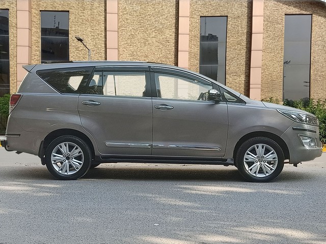 Second-hand 2018 Toyota Innova Crysta 2.8 ZX AT BSIV for sale in New Delhi-1