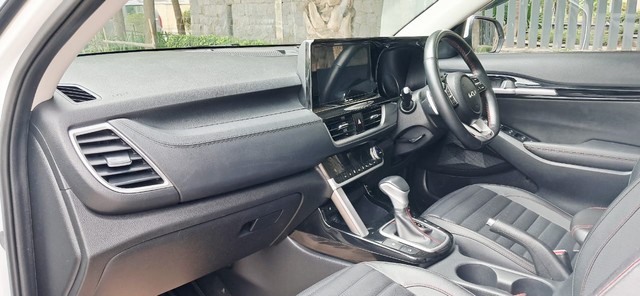 Second-hand 2022 Kia Seltos GTX Plus DCT for sale in New Delhi-17