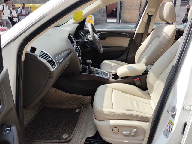 Second-hand 2017 Audi Q5 30 TDI quattro Premium for sale in New Delhi-11