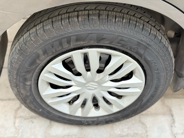 Second-hand 2018 Maruti Swift Dzire AMT VDI for sale in Agra-6