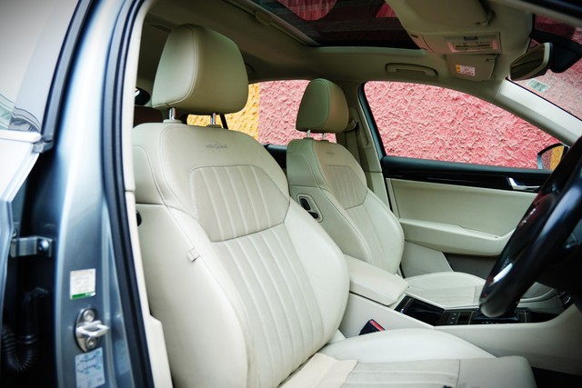 Second-hand 2019 Skoda Superb LK 1.8 TSI AT for sale in Kolkata-4