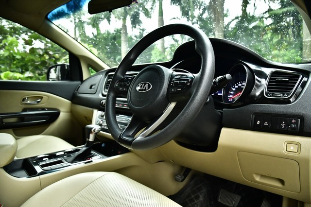 Kia Carnival Prestige 6 STR Second-hand 2020 Kia Carnival Prestige 6 STR for sale in Kolkata-21