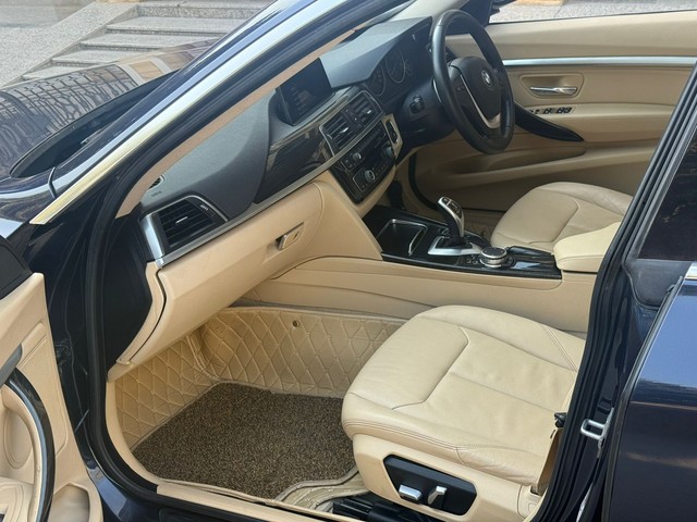 Second-hand 2017 BMW 3 Series 330i GT Luxury Line for sale in New Delhi-16