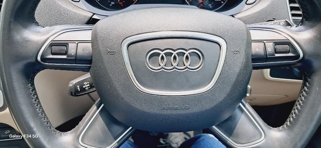 Second-hand 2019 Audi Q3 30 TFSI Premium FWD for sale in New Delhi-4