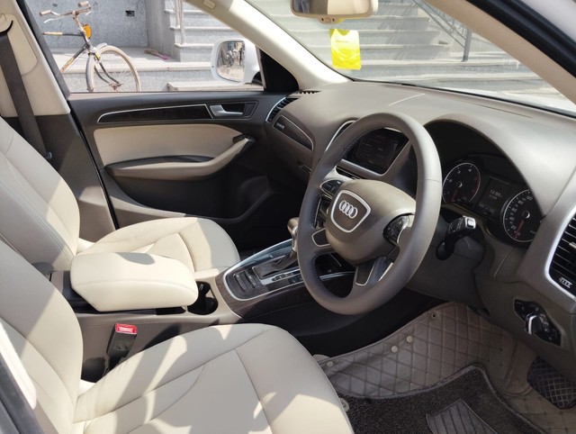 Second-hand 2017 Audi Q5 30 TDI quattro Premium for sale in New Delhi-14