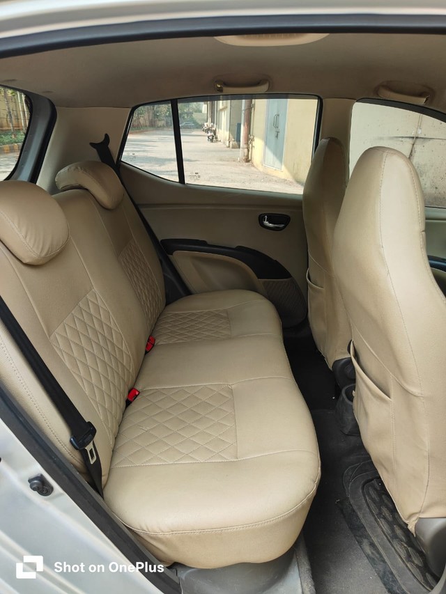 Second-hand 2013 Hyundai i10 Sportz AT for sale in Mumbai-7